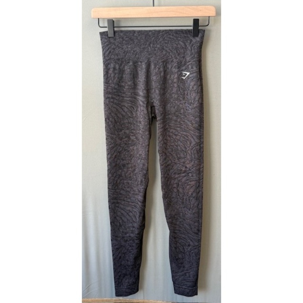 Gymshark Adapt Animal Seamless Leggings Size S High Waist Scrunch Bum Black Grey